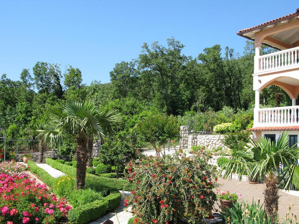 Bed And Breakfast Villa Iris Mošćenička Draga Eksteriør billede